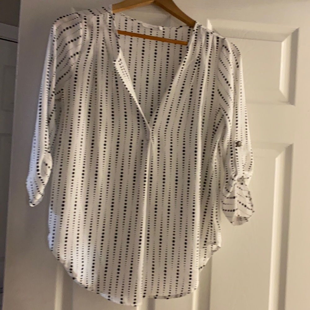 Black and White 1/4 sleeve top